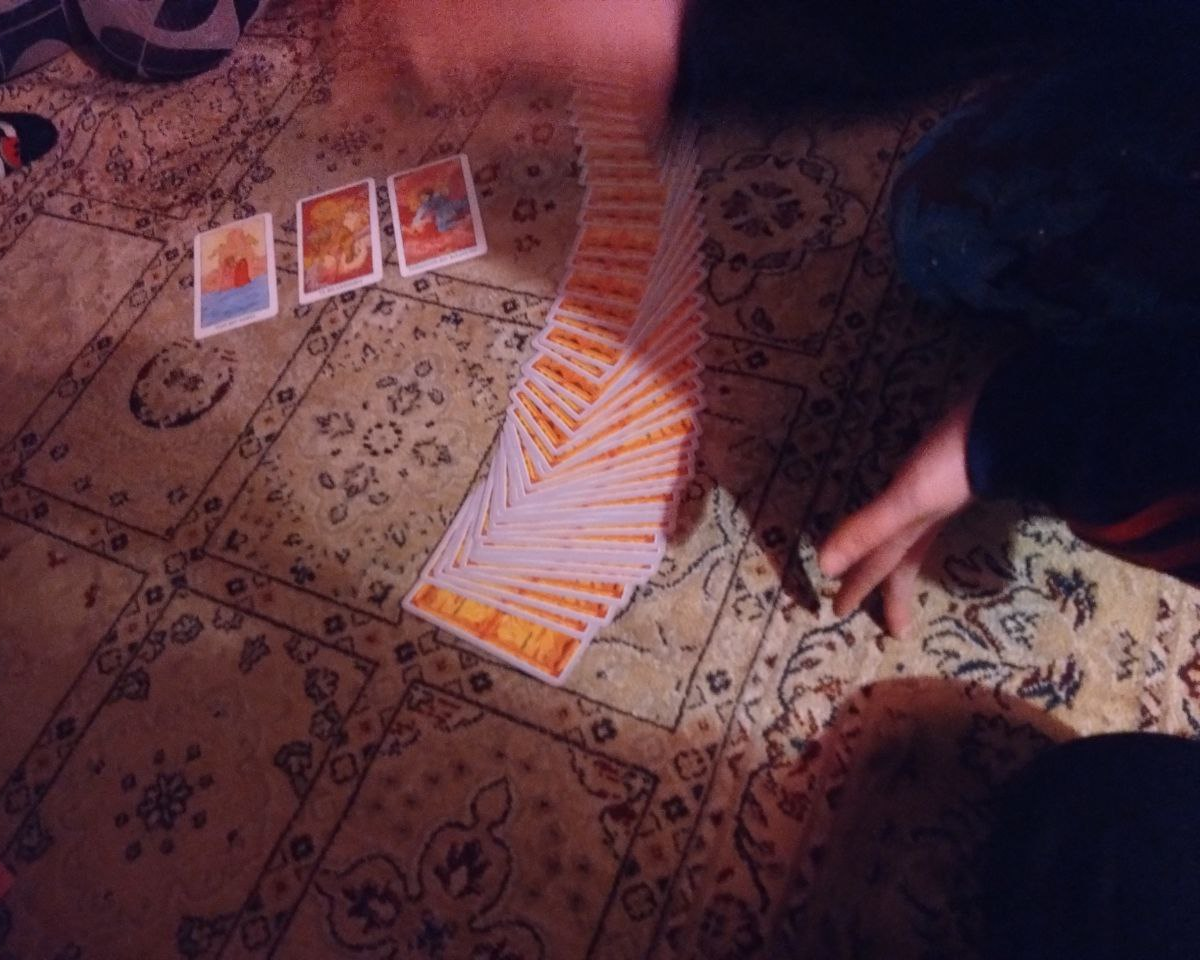 reading tarot cards